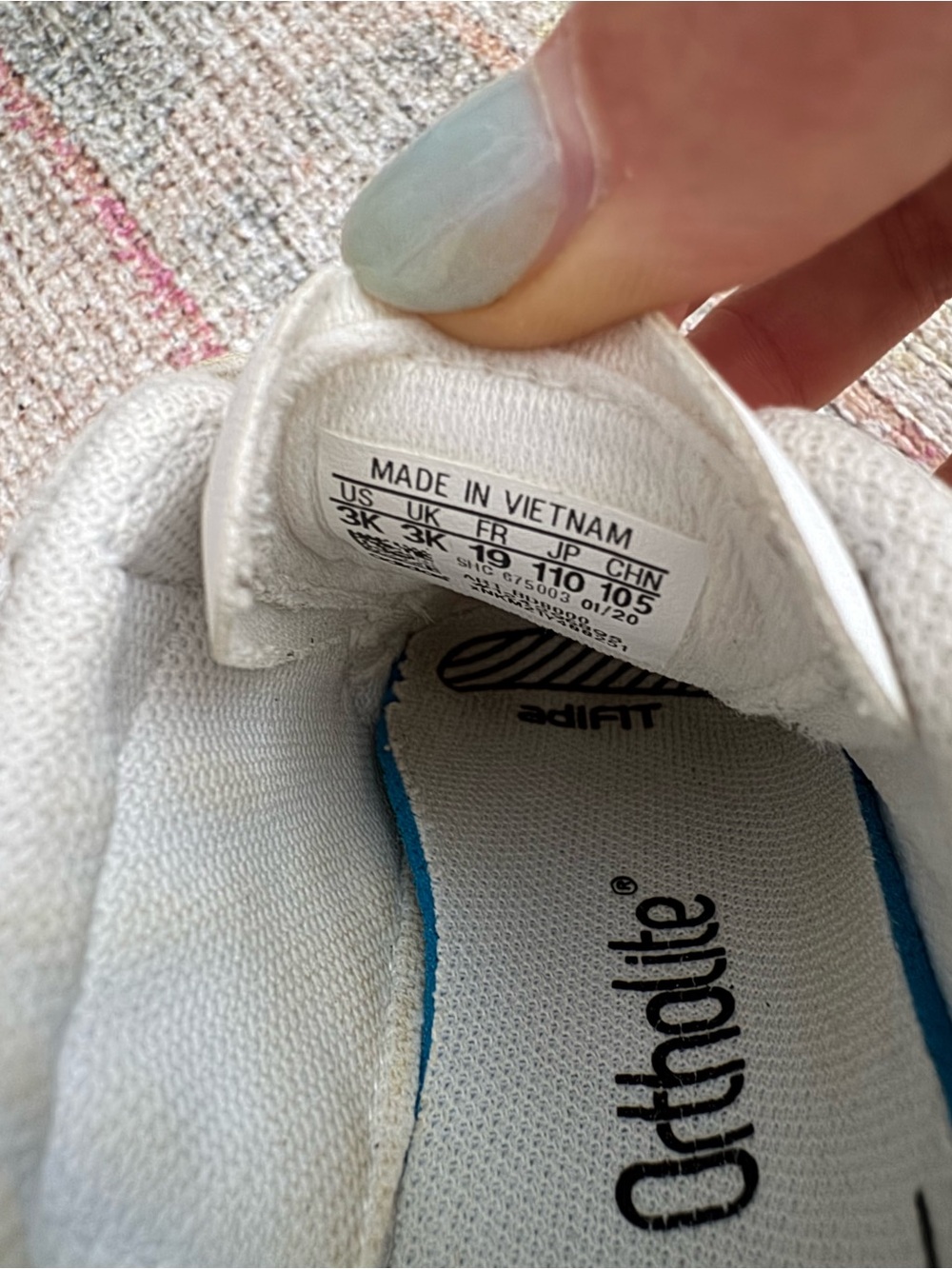 Adidas Superstars Baby Crib Sneakers with Iridescent Stripes - Picture 6 of 7